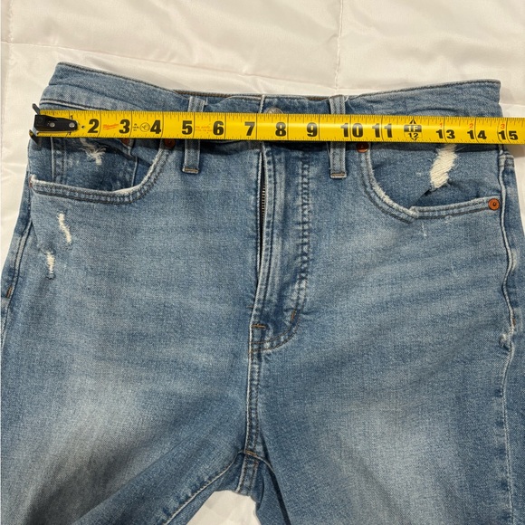 Madewell Distressed Jeans | Medium Wash | Size 28 - Picture 8 of 11